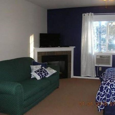 Mccracken Country Inn Hinton Esterno foto