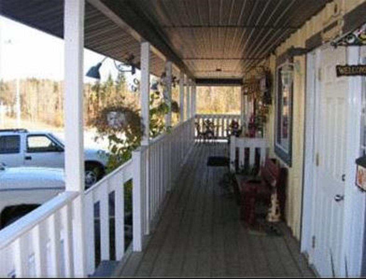 Mccracken Country Inn Hinton Esterno foto